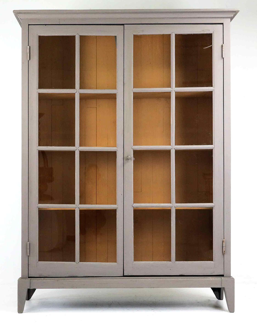 DISPLAY CABINET, Carl Larsson style.