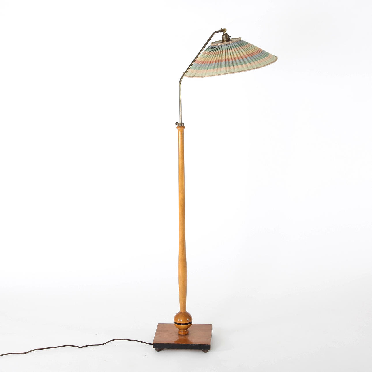 FLOOR LAMP, 1930'S.