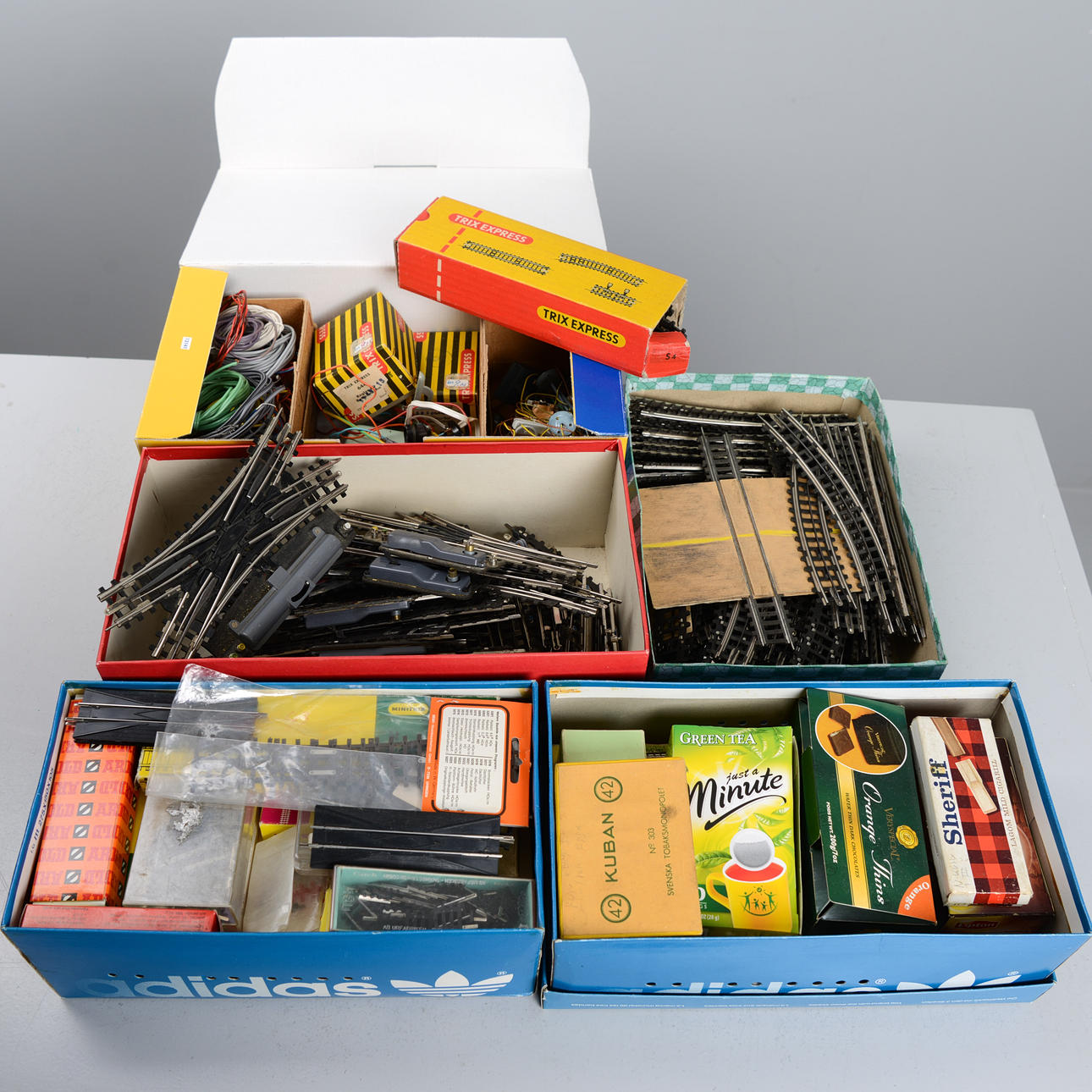 RAILS, Trix H0 and N-scale.