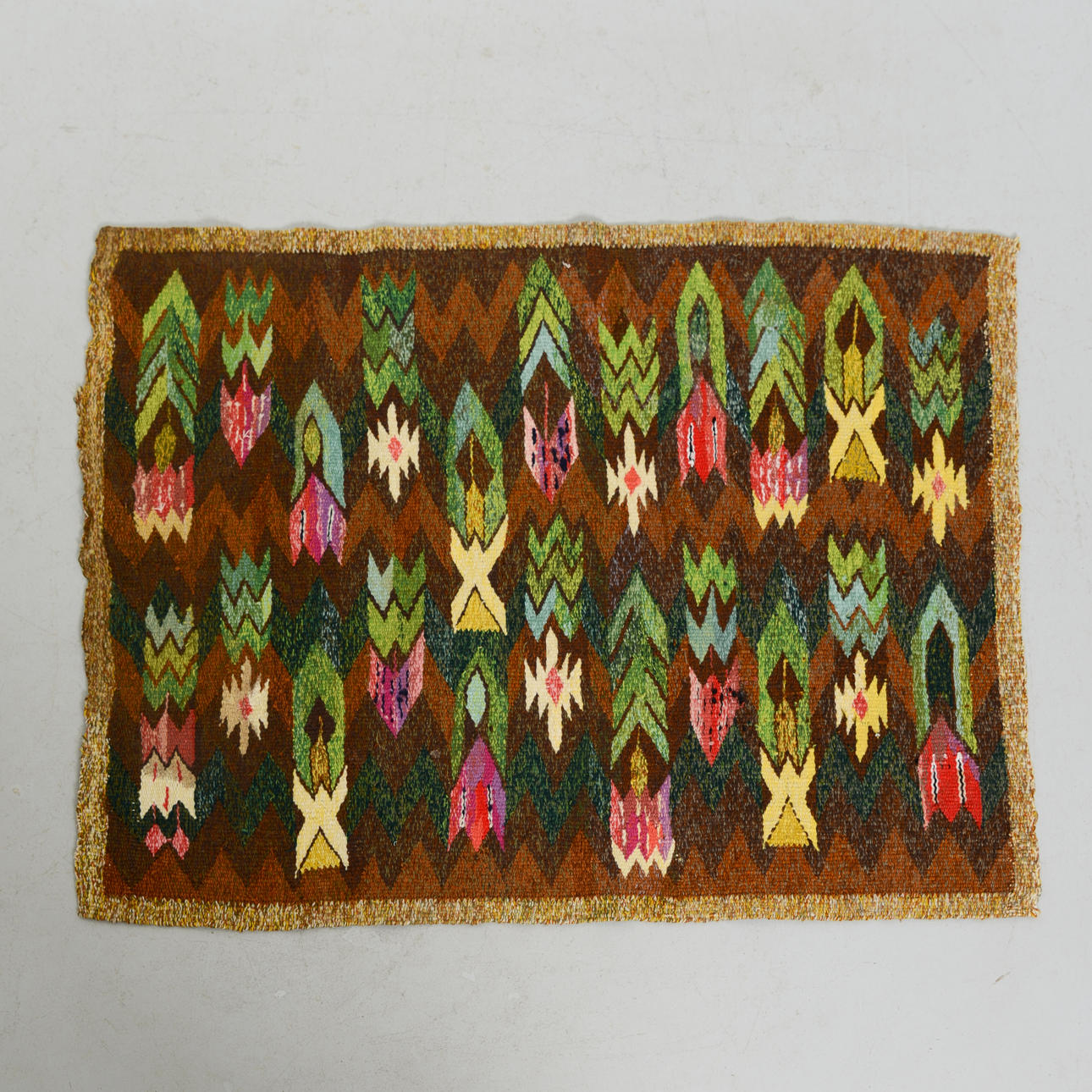 WOVEN WALL HANGING, floral motif, unsigned.