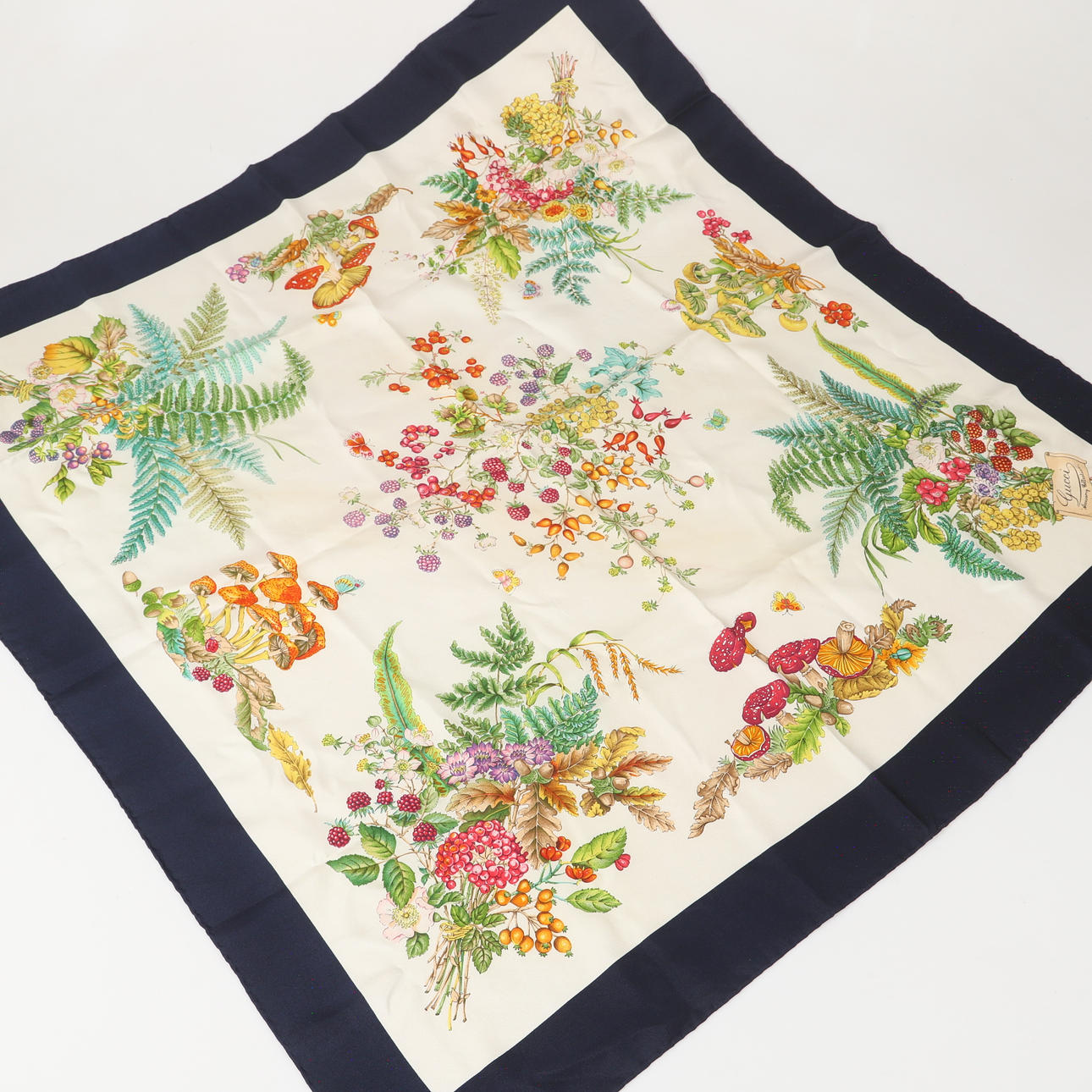 GUCCI. Scarf, “Accessory Collection”, silk, Italy.