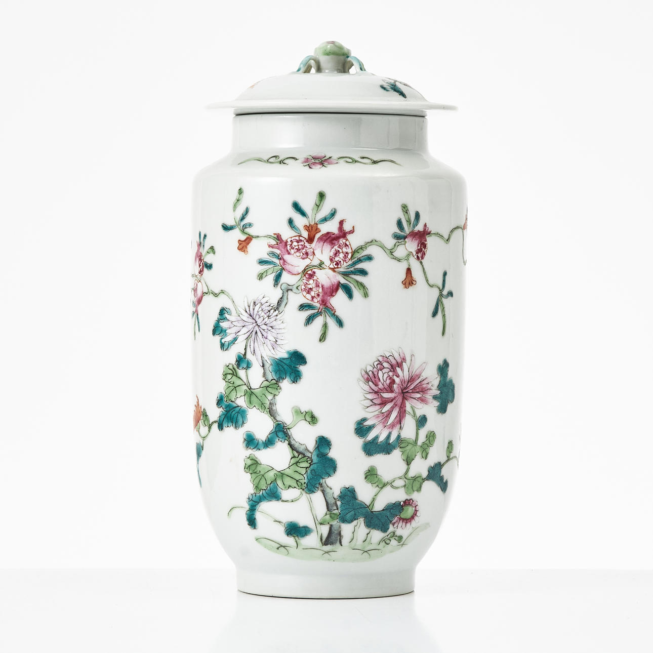 URN with lid, porcelain, China.