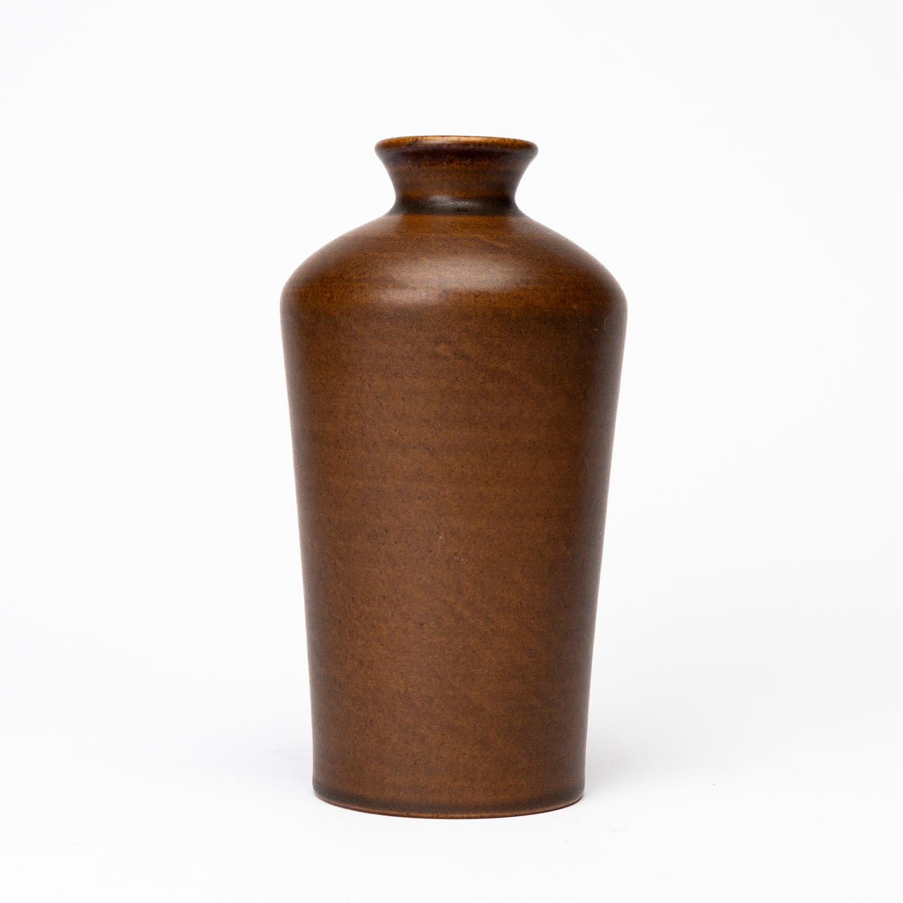 ERICH & INGRID TRILLER. A vase, brown glazed stoneware, Tobo, mid 20th ...
