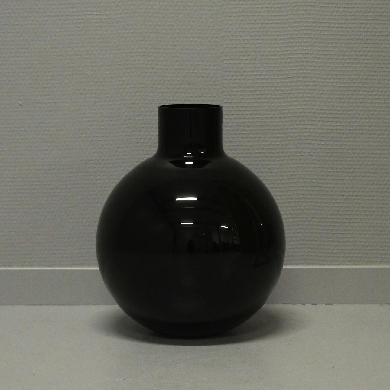 CARINA SETH ANDERSSON. VASE, "PALLO", SKRUF.