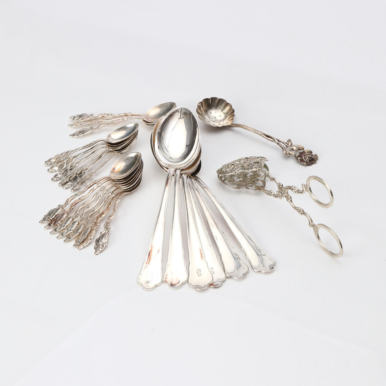 PARTI SILVERBESTICK, 26 DELAR. Vikt ca 440 gram.