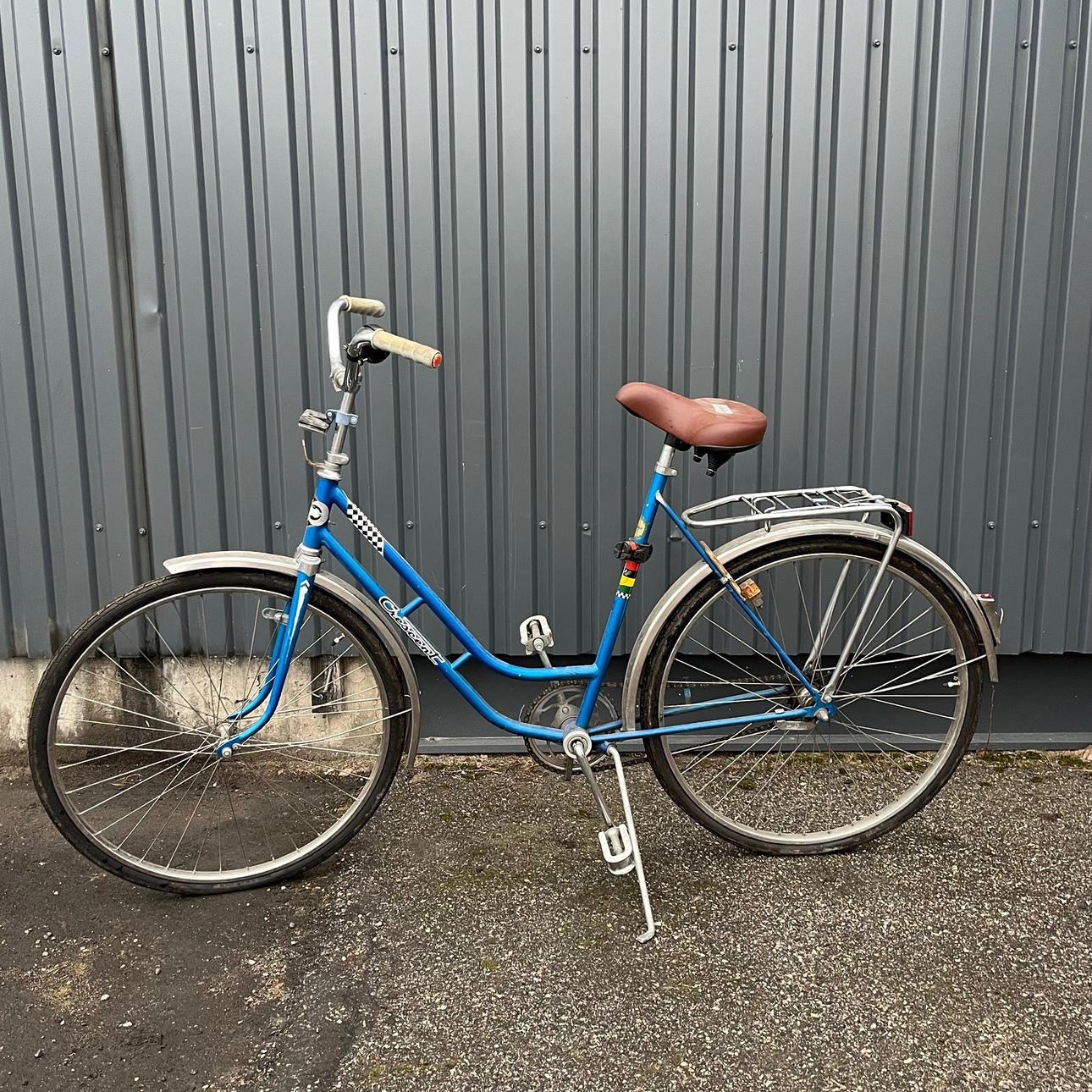 DAMCYKEL, Crescent, 2022-5000-BG71817-1.