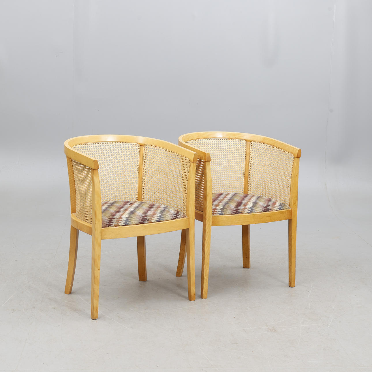 ARMCHAIRS/ARMCHAIRS, a pair, beech.