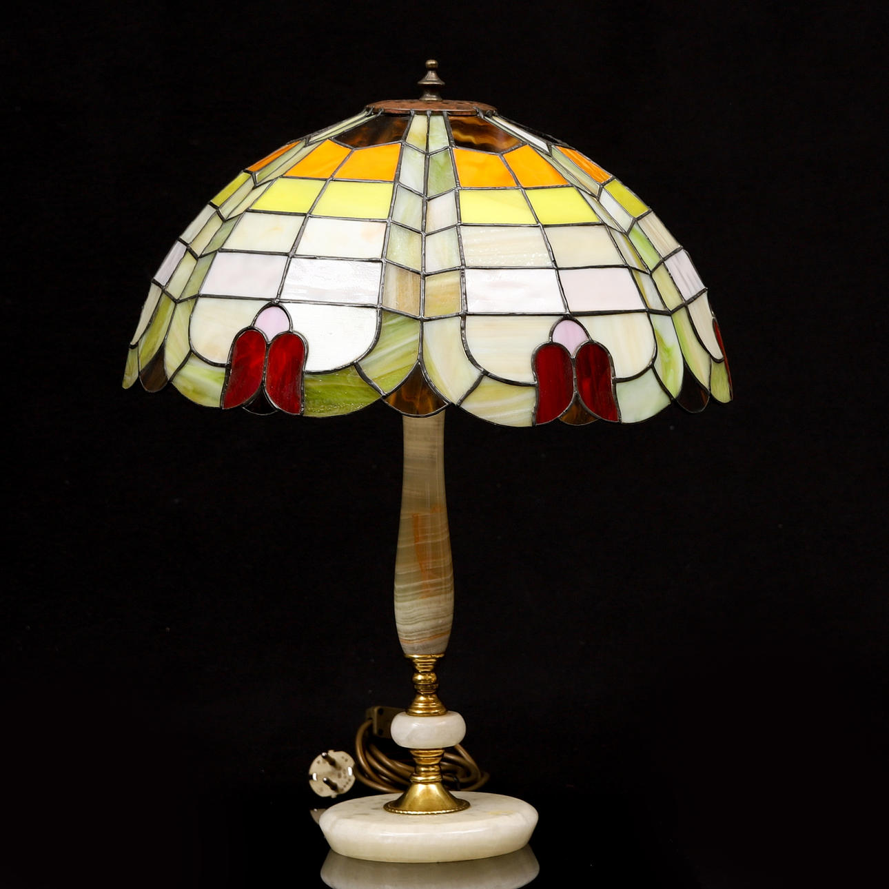 TABLE LAMP, stained glass.