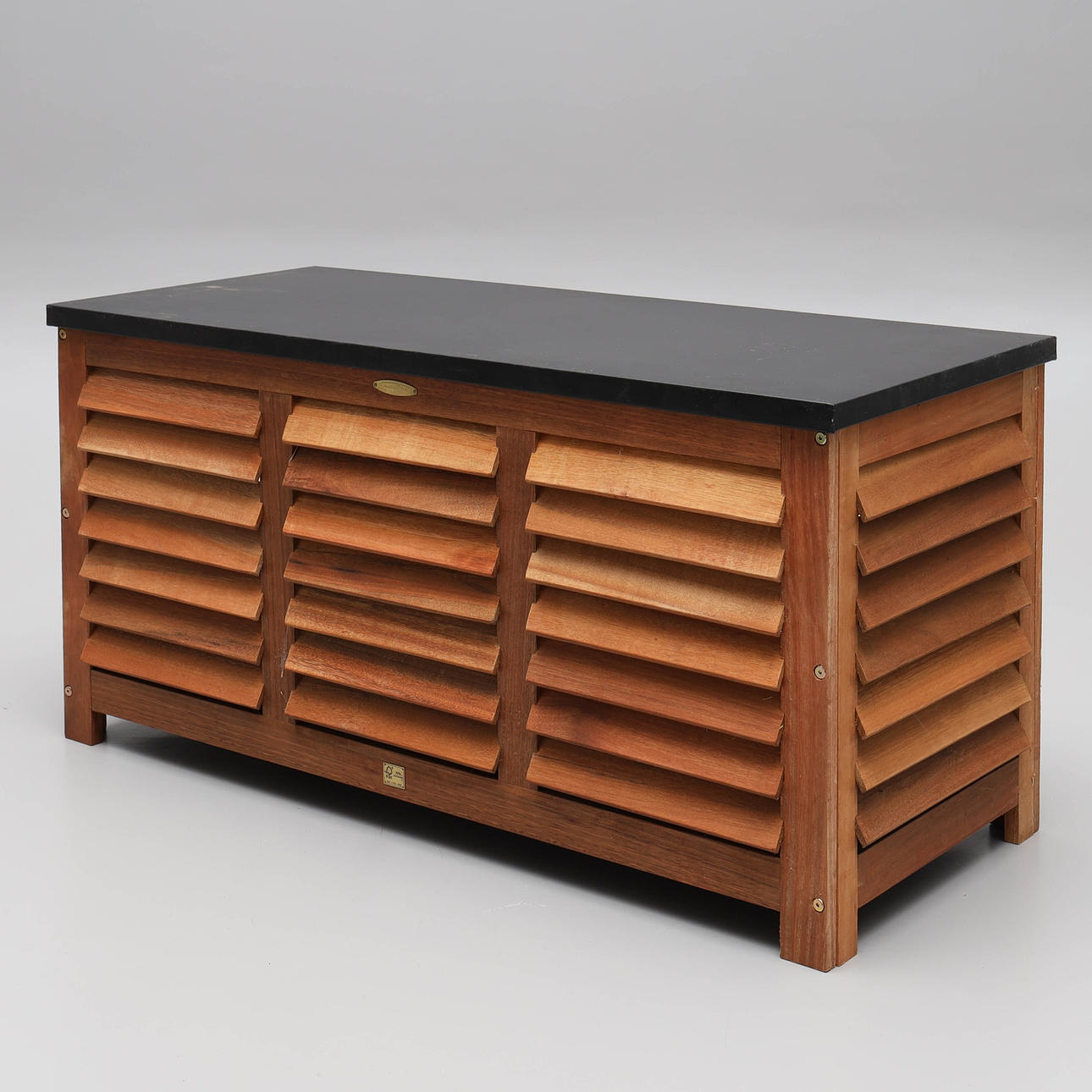 DYNLÅDA/DYNBOX, teak, Jutland.