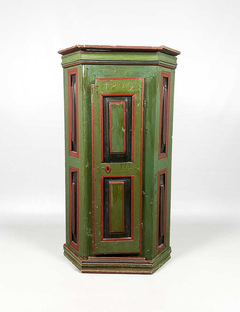 CORNER CABINET, allmoge, maple compartment, signed, dated-1829.