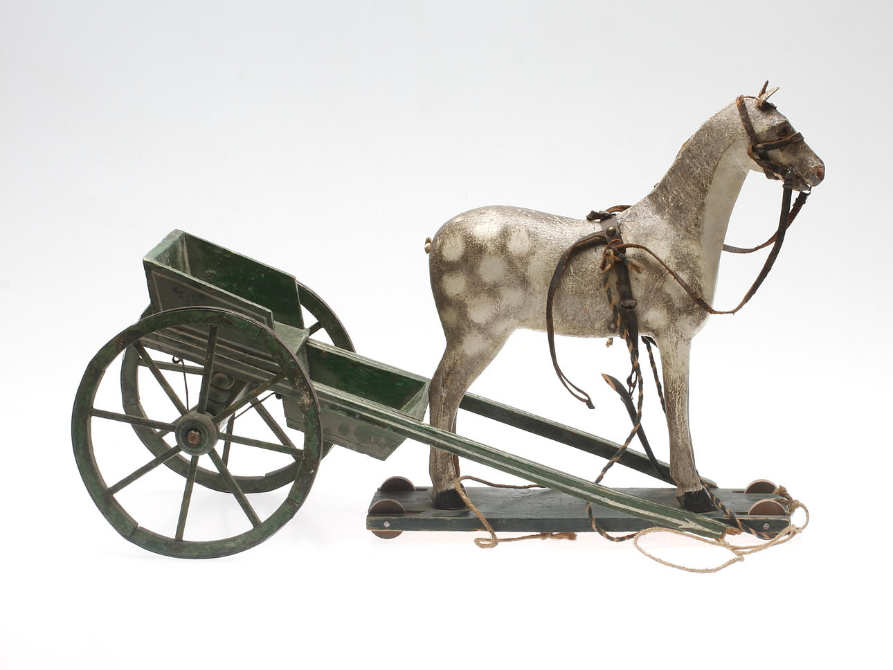 HÄST MED VAGN, trä, tidigt 1900-tal.