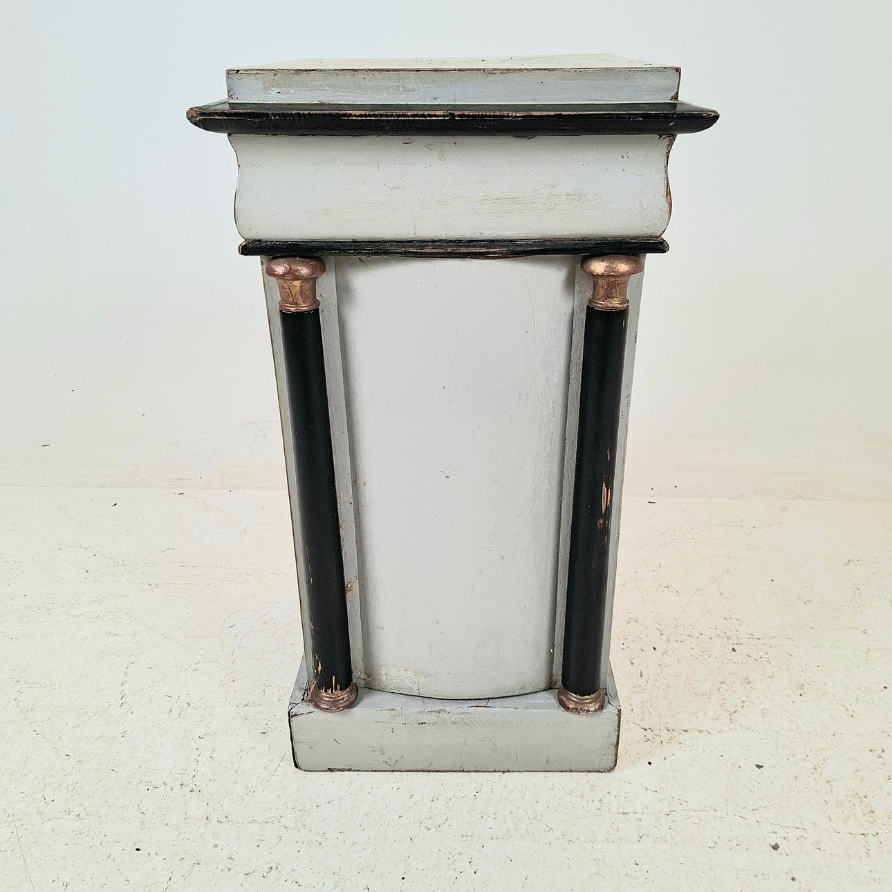 SÄNGBORD/POTTSKÅP, Karl Johan-stil, sent 1800-tal.