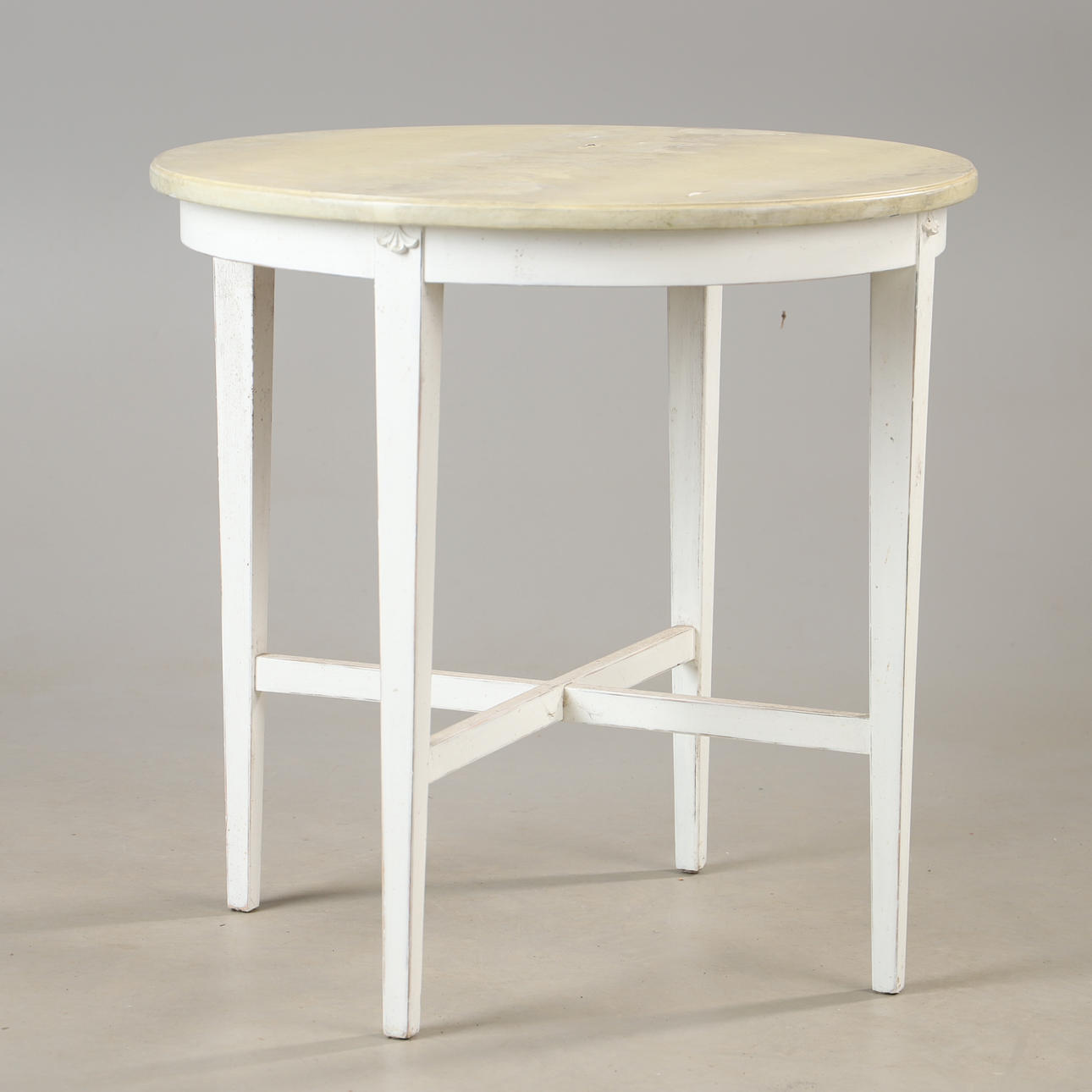 BORD, målat, 1900-talets första hälft.