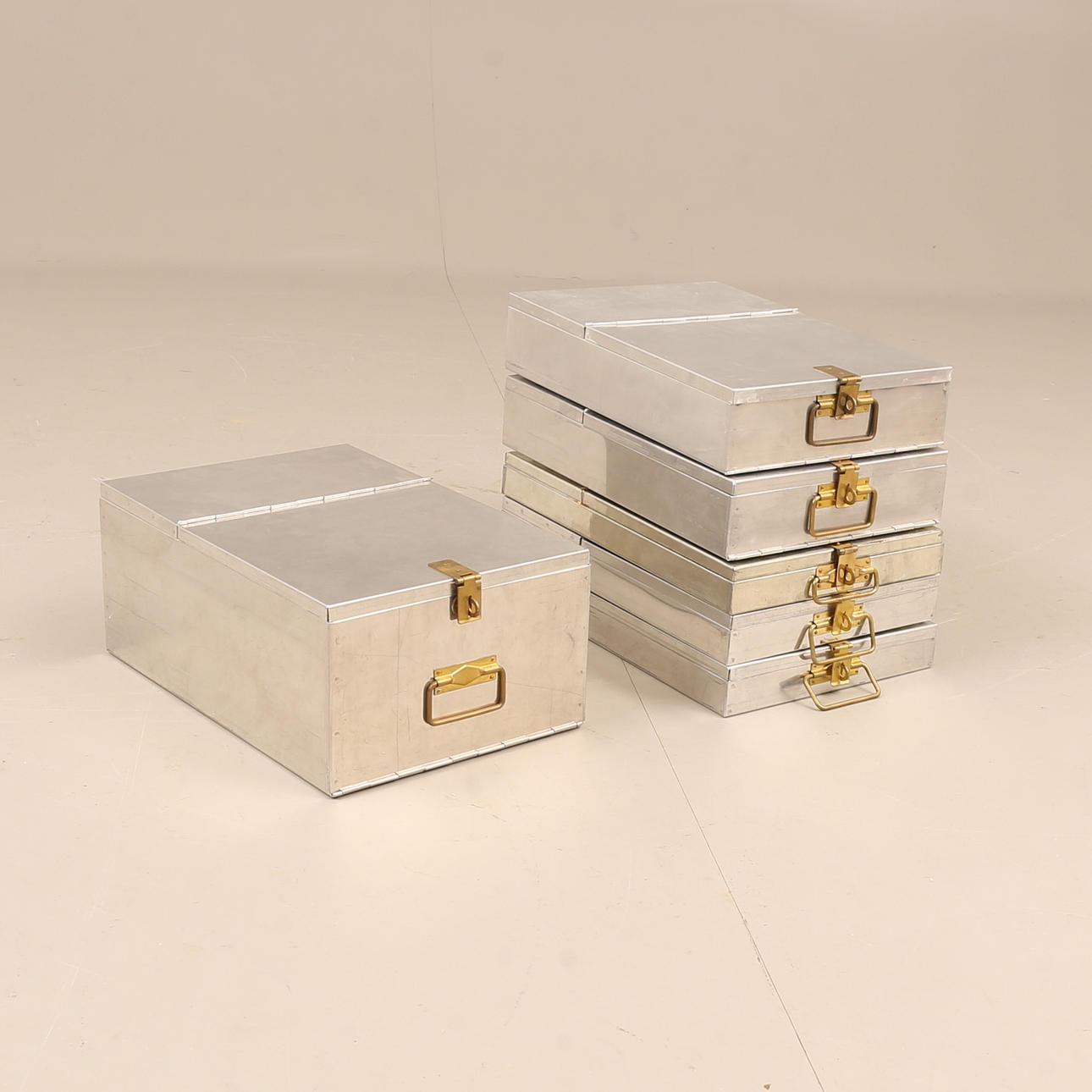 BANK TRAY BOXES, 6 pieces, metal.