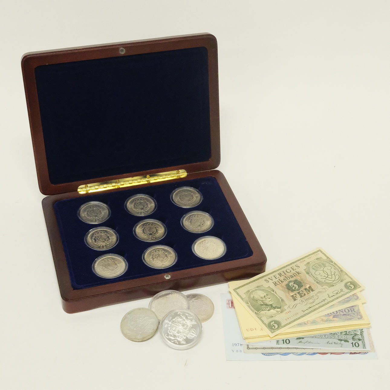SAMLING MYNT, SILVER, 13 STYCKEN SAMT SEDLAR.