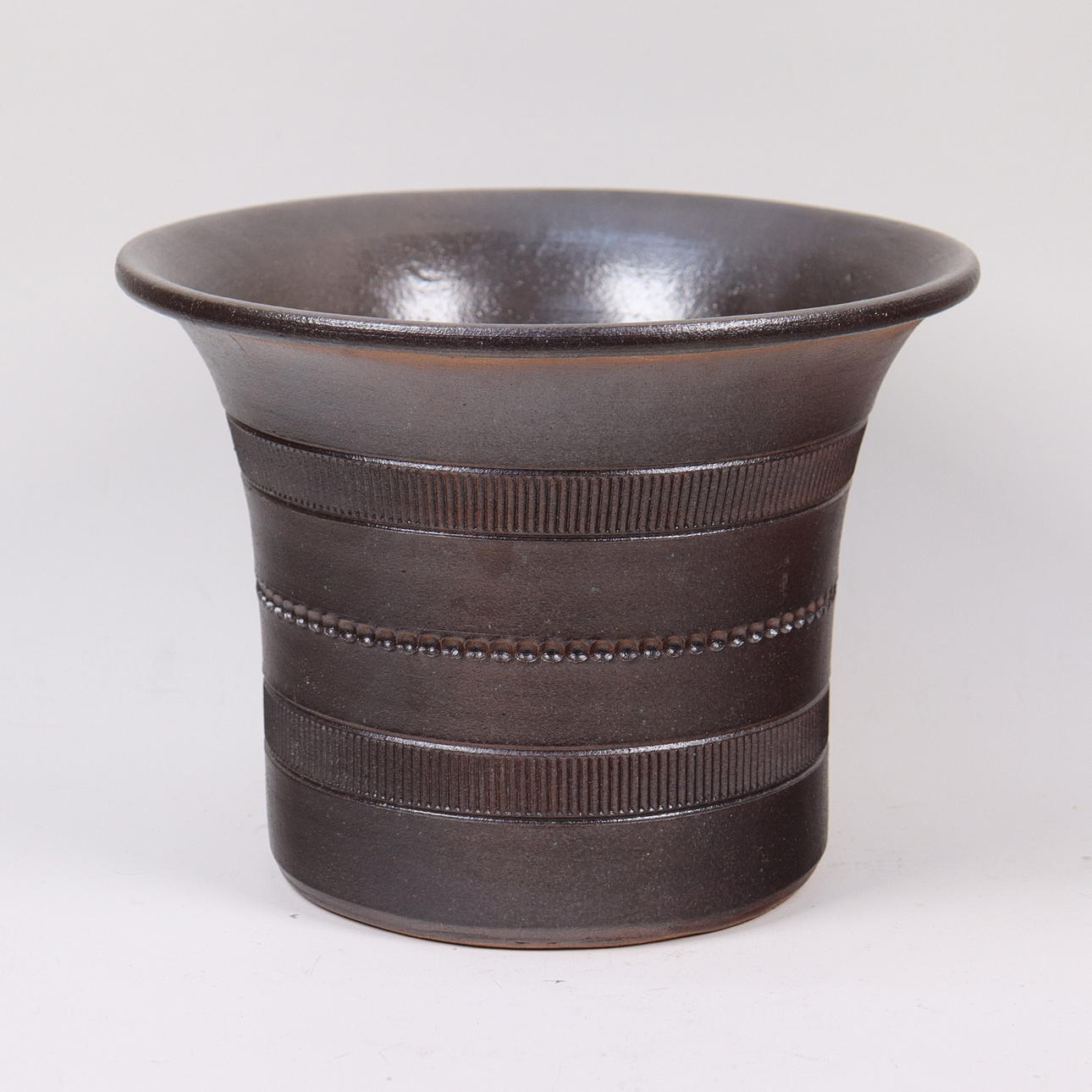 OUTER LINING, ceramic.