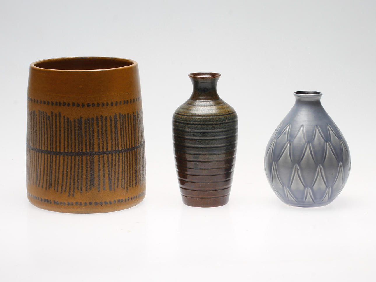 VASER, 3 st, keramik, Upsala Ekeby, Bo Fajans samt Raus.