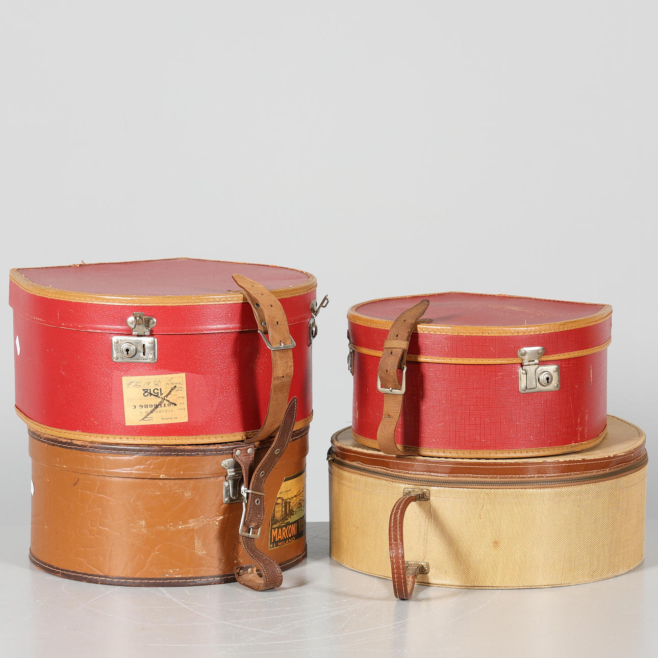 HAT BOXES, 4 pieces.