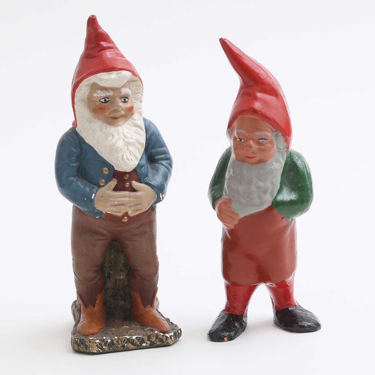 FIGURINER, 2 st tomtar, gips/keramik, 1900-tal.