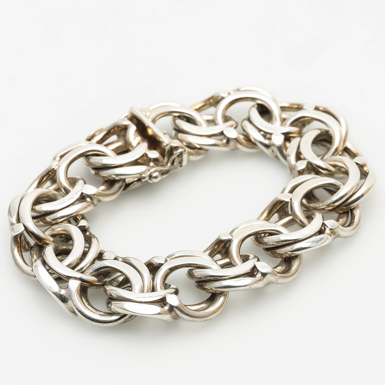 BRACELET, silver, bismarck bracelet, length 22 cm.