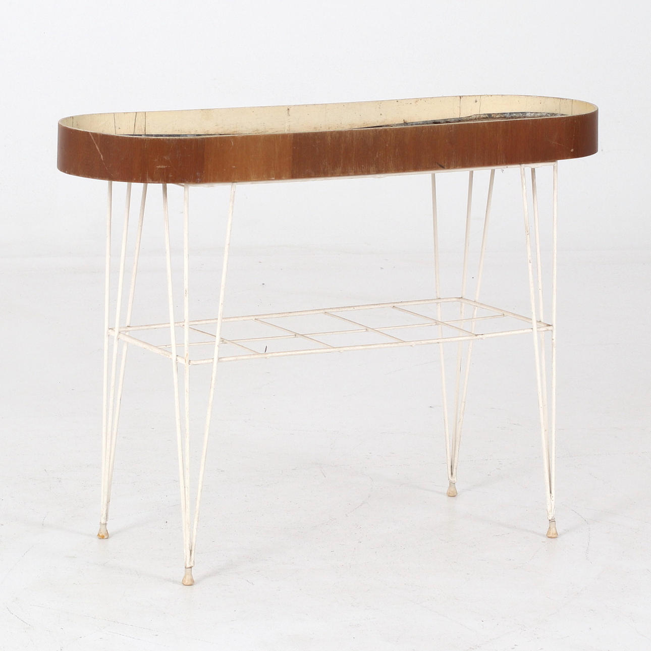 A floral table, string model, 1950/60s.