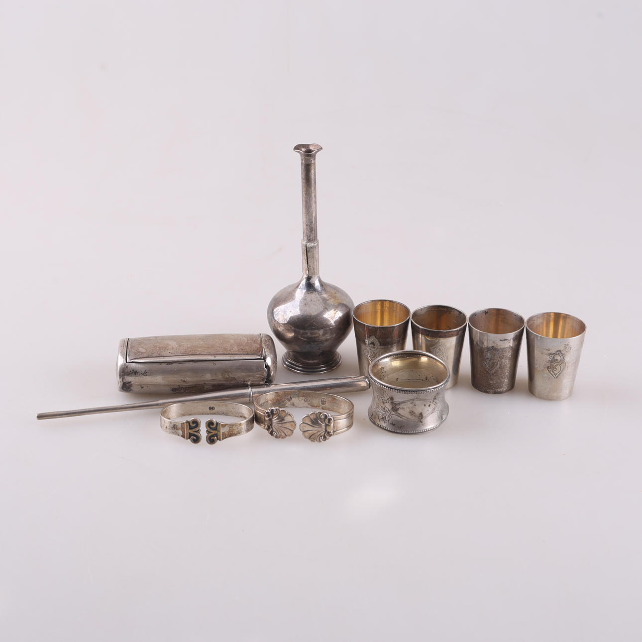 SILVER OBJECTS, 10 pieces, silver, total weight approx. 260 grams.