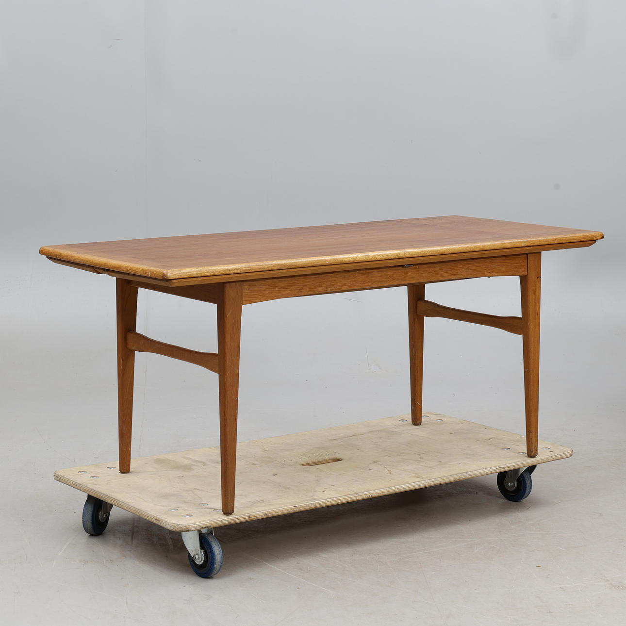 An elevator table, marked, second half of the 20th century.