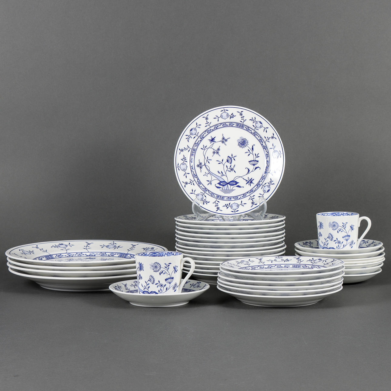 TABLEWARE Gustavsberg Dresden.