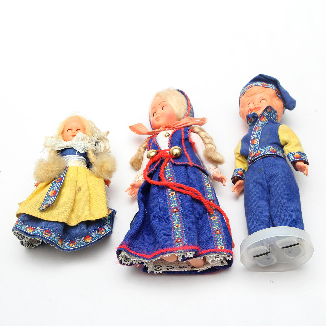 DOLLS 3 pcs, with blindfold function.