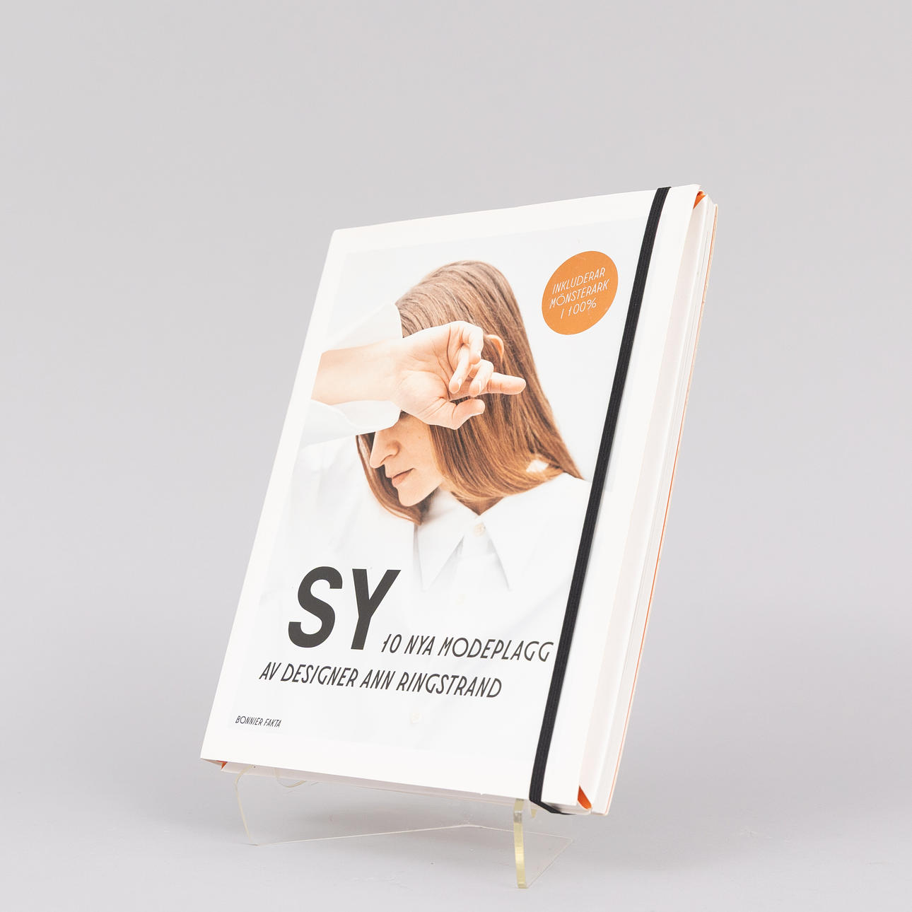 ANN RINGSTRAND. Bok "Sy 10 nya modeplagg".