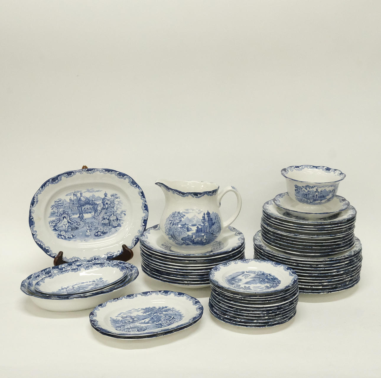 TUBE BEACH TABLEWARE "BENGALI “, 55 PIECES.