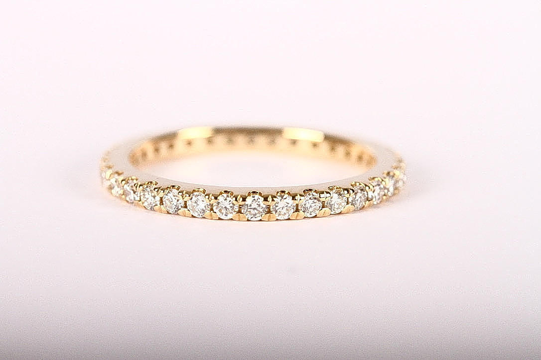 HELALLIANS, diamonds, total 0,59ct, 18K.