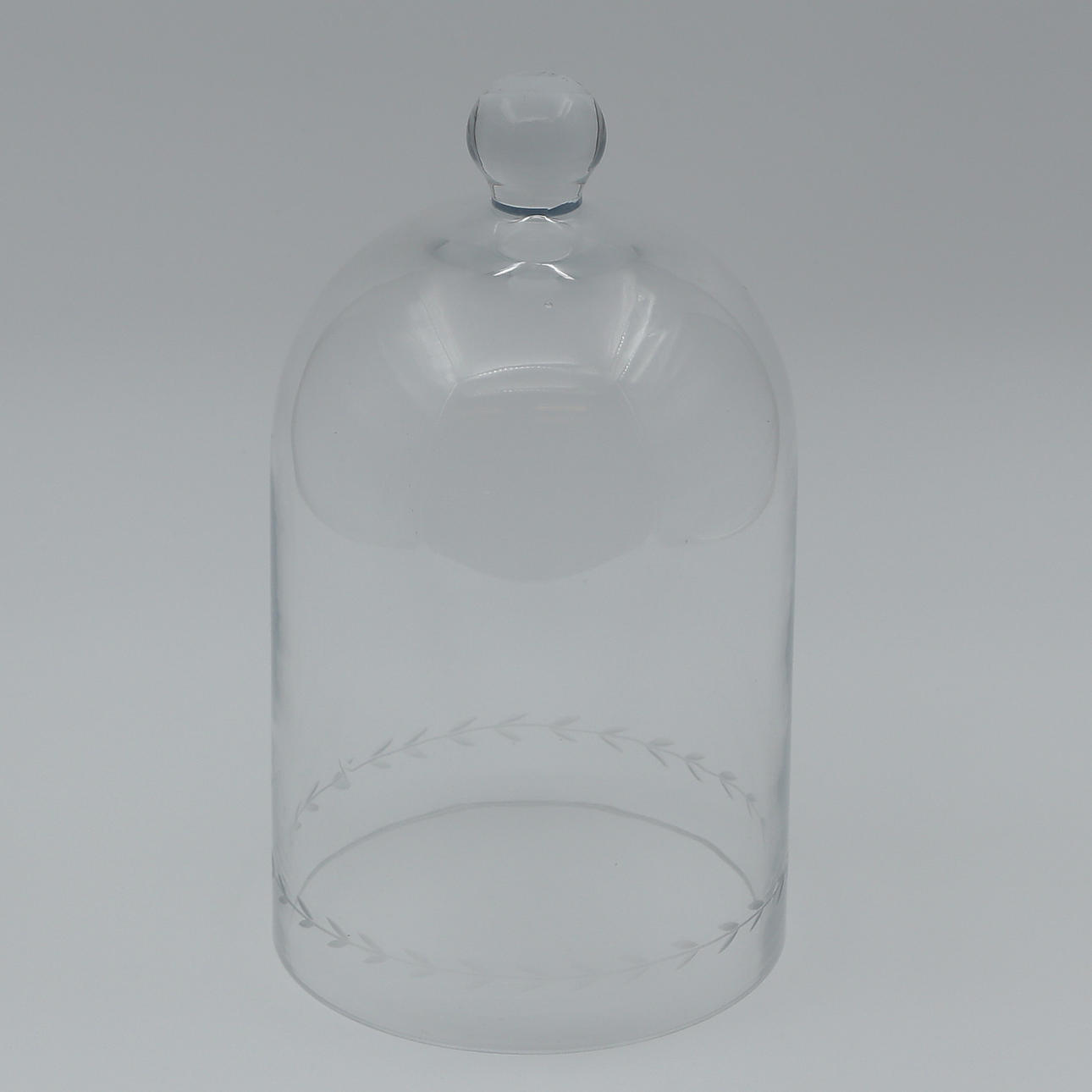ÄLDRE GLASKUPA MED SLIPAD DEKOR (29X16cm).