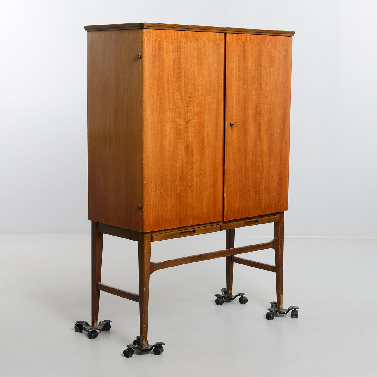 DINING CABINET, teak, 1960s, probably Abrahamssons Möbelfabrik, Taberg.