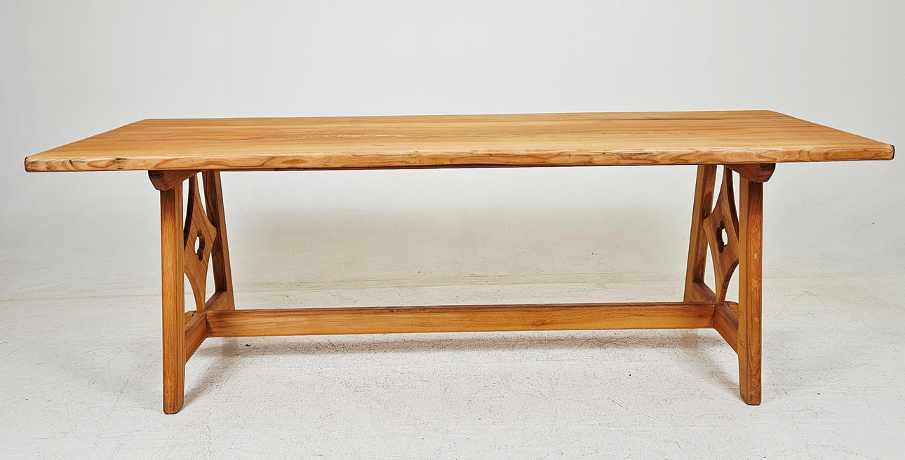 MATBORD/BOCKBORD, medeltida stil, 2000-tal.