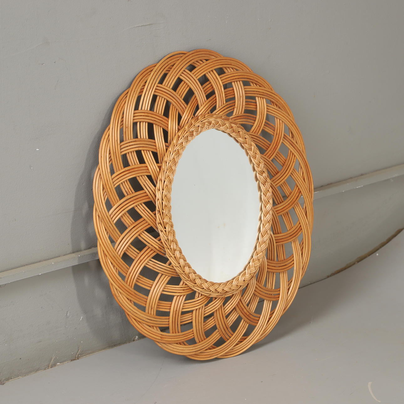 SPEGEL, rotting, 1900-talets andra hälft.