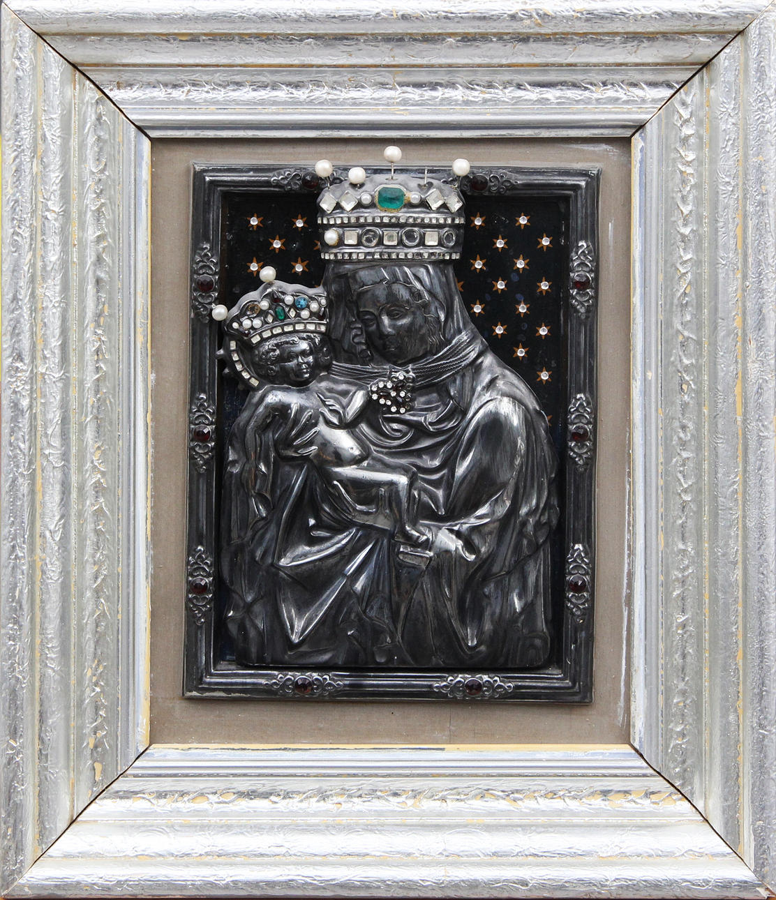 ICON, metal, modern.