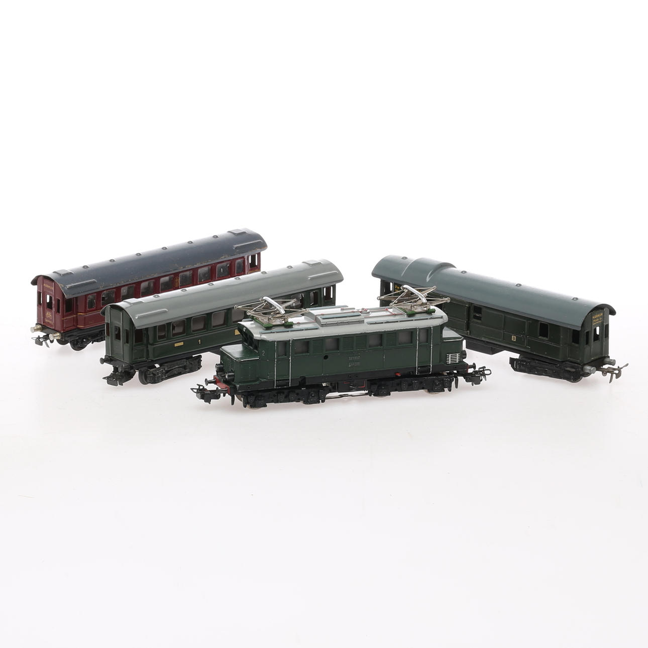 MÄRKLIN elektrolok SET 800.3 med tre vagnar, 341, 342 och 344.