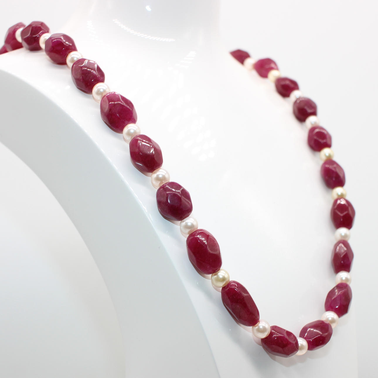 RUBY BEADED NECKLACE.