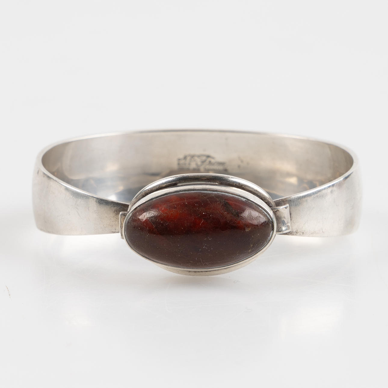 NIELS ERIK FROM (DANMARK, 1908-1982). ARMBAND, sterlingsilver, Danmark.