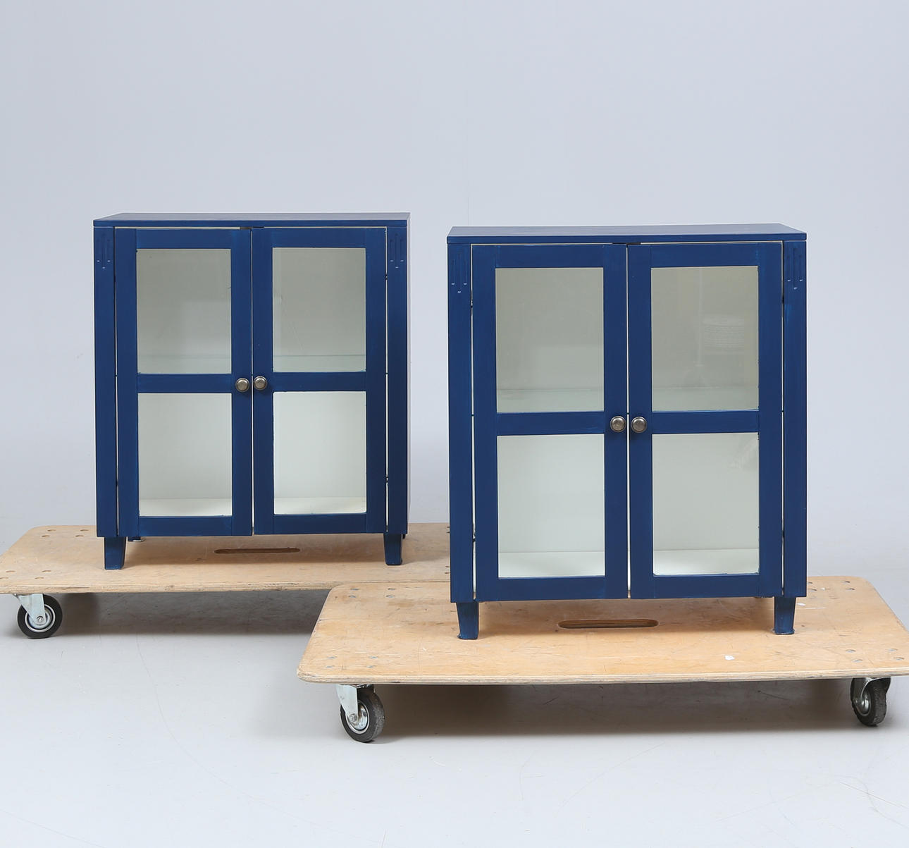 SKÅP, 1 par, bemålade, samtida.