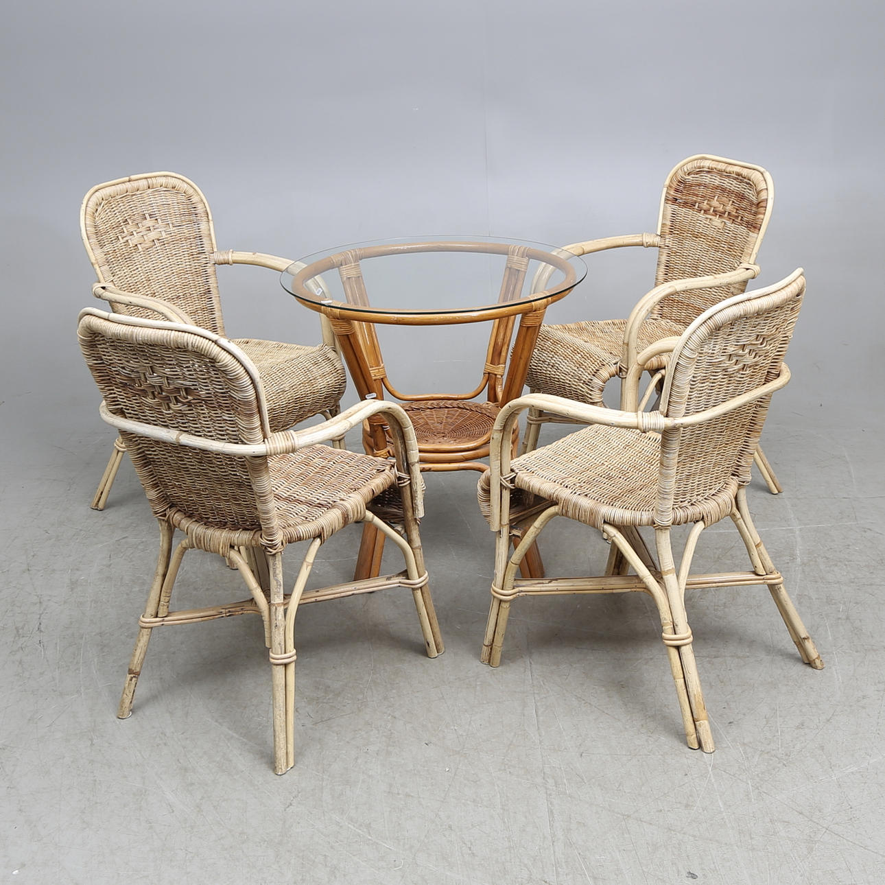 TRÄDGÅRDSMÖBEL, 5 delar, 1900-talets första hälft.