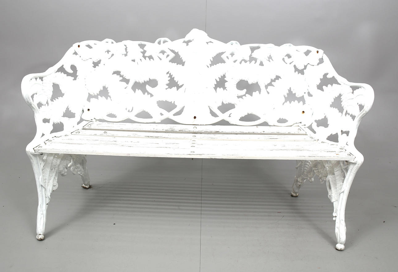 TRÄDGÅRDSSOFFA, gjutjärn och träribbor, Byarums Bruk, 1900-talets andra hälft.