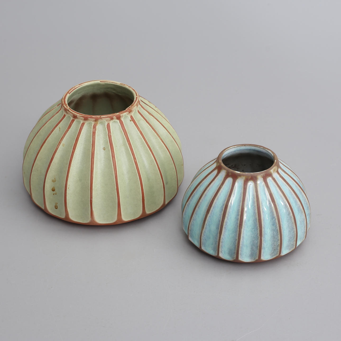 2 terracotta vases, STHÅL, Sweden.