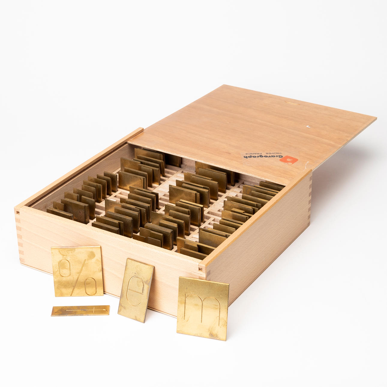 STENCILS/PLATES, brass, for Gravograph, with fitted case.