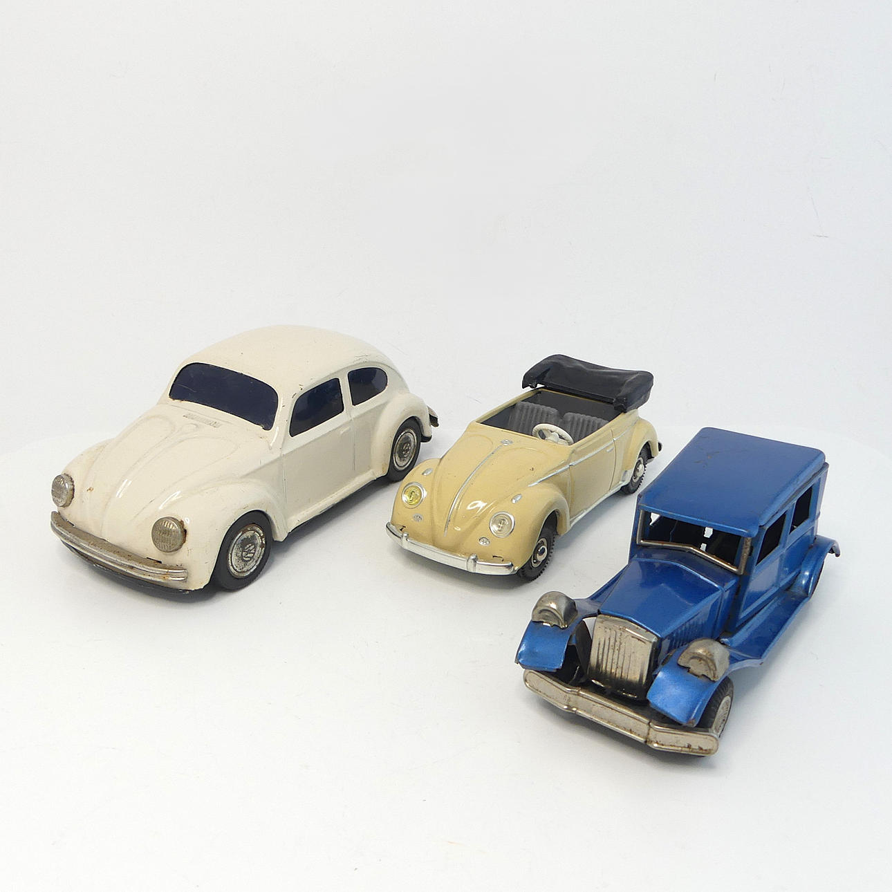 MODEL CARS, 3 pcs.