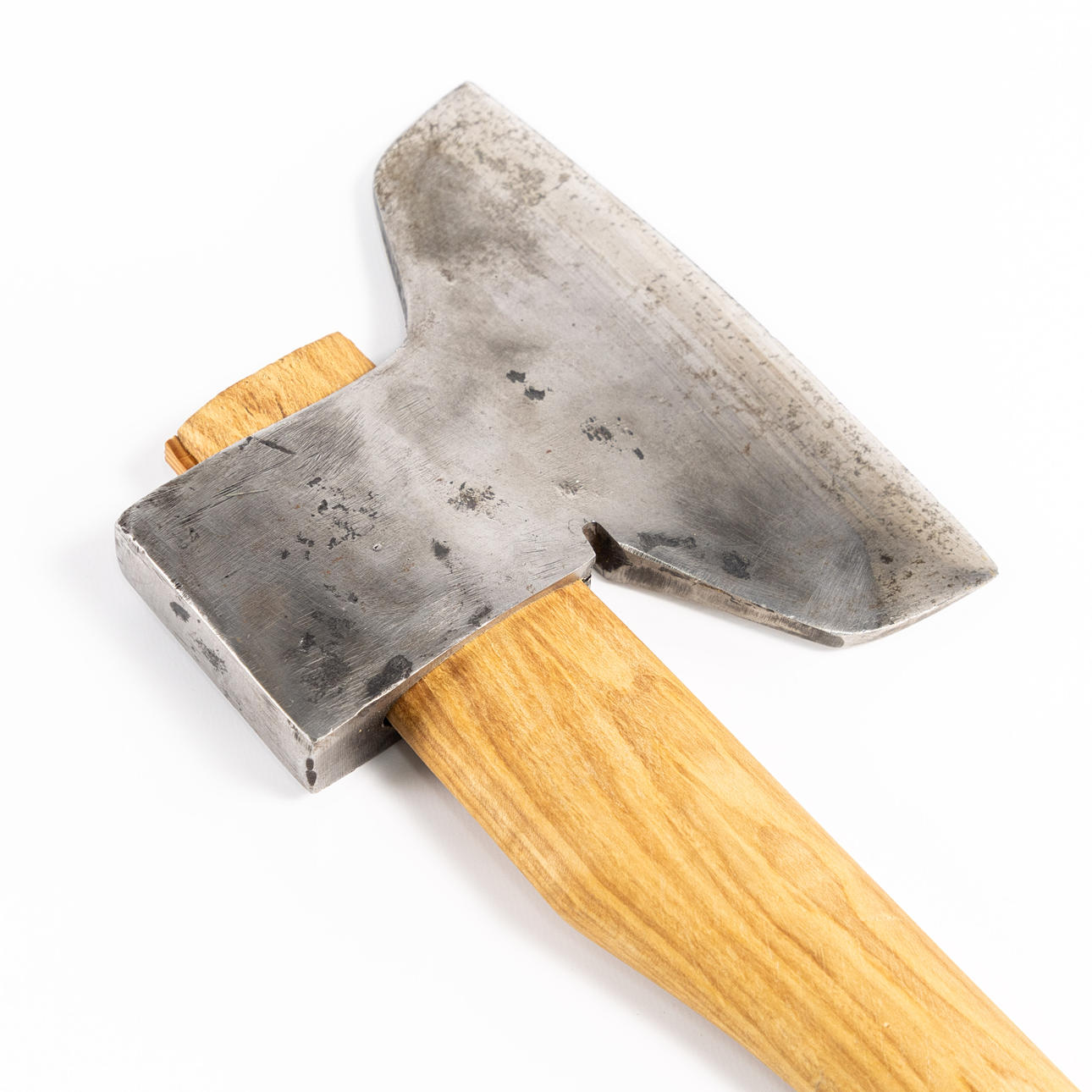 AXE, Ferro Forserum, rowan handle.