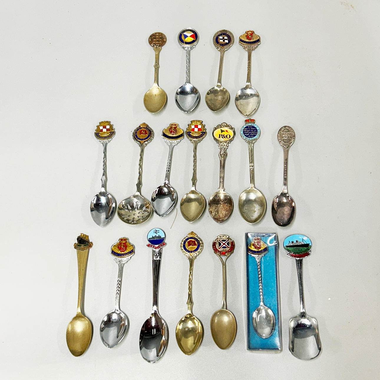SOUVENIR CRUISE LINER SPOONS.