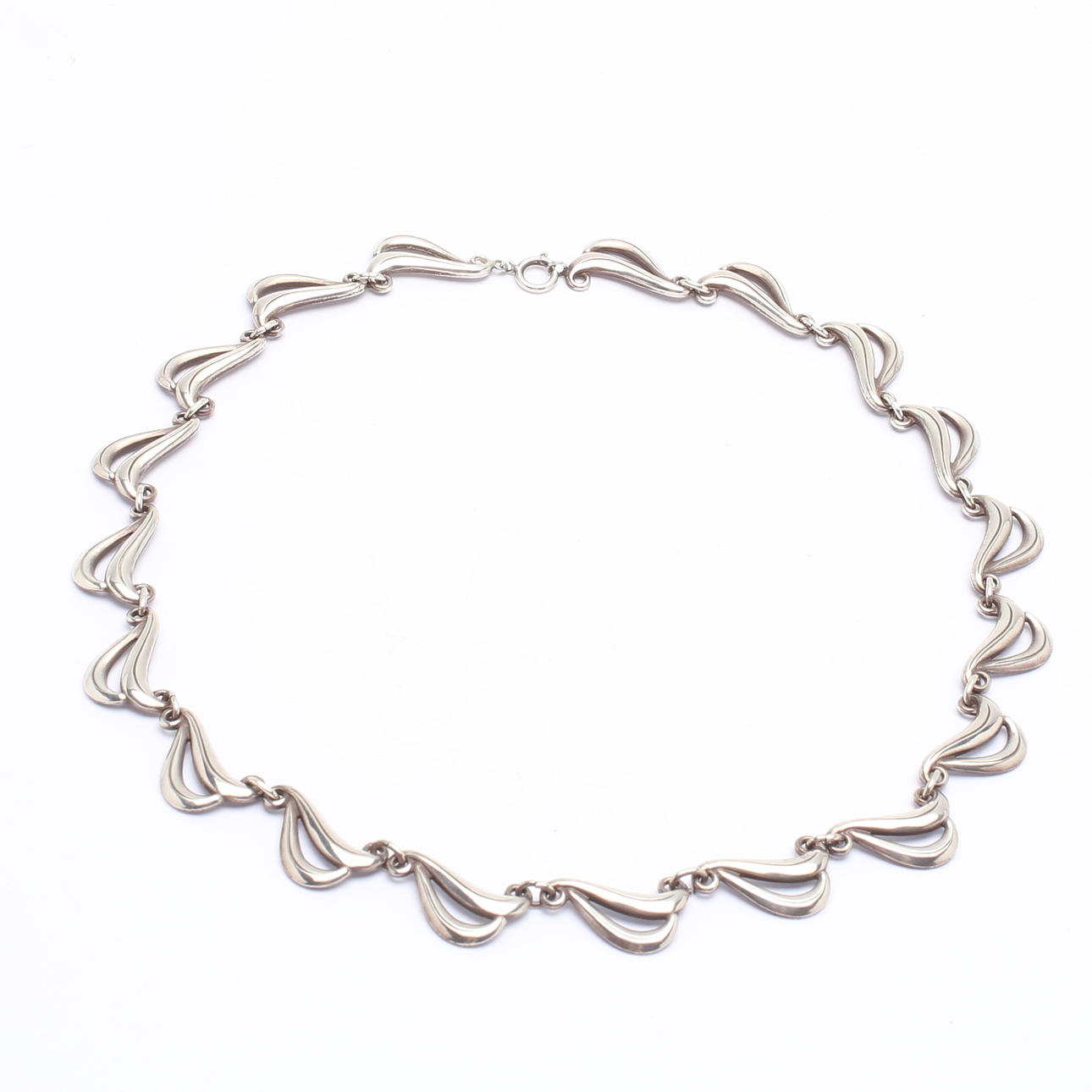 COLLIER, silver.