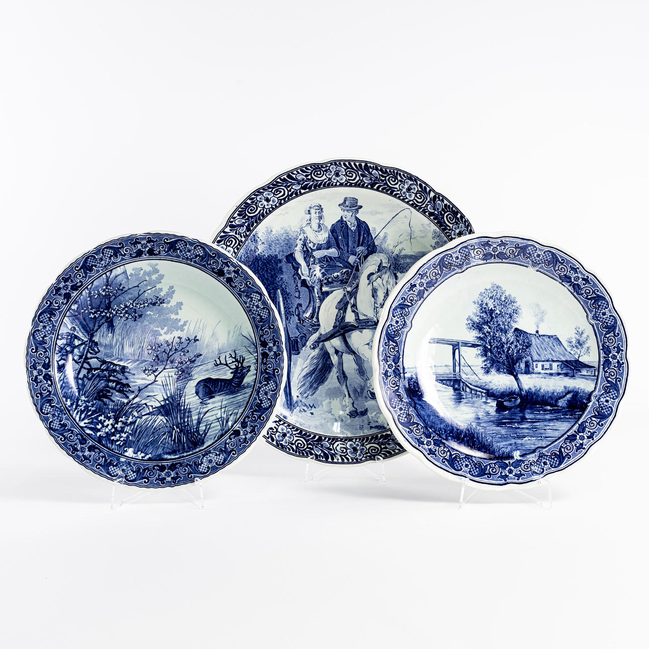 DISHES, 3 pcs, porcelain, Delft, largest diameter 40 cm.